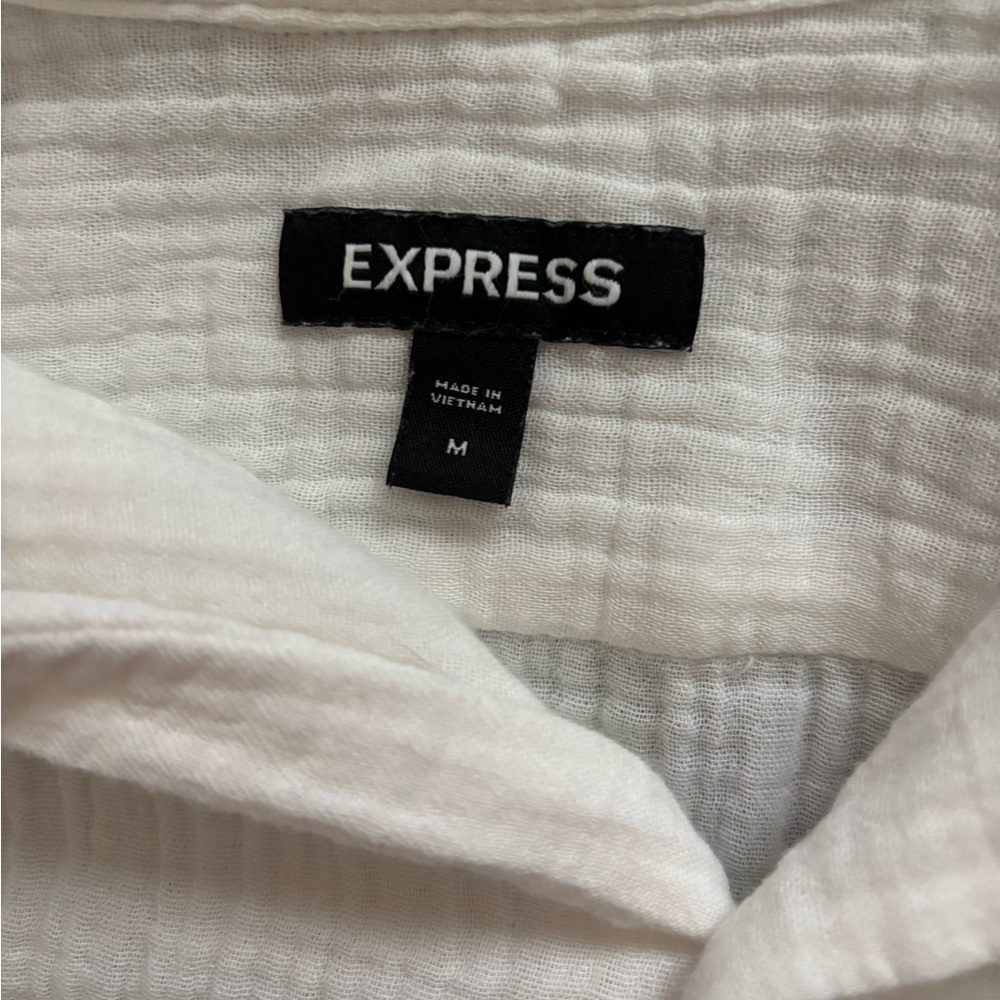 TWO Express Crinkle Textured Cotton Short Sleeve Shirts! Good used condition. - Picture 5 of 14